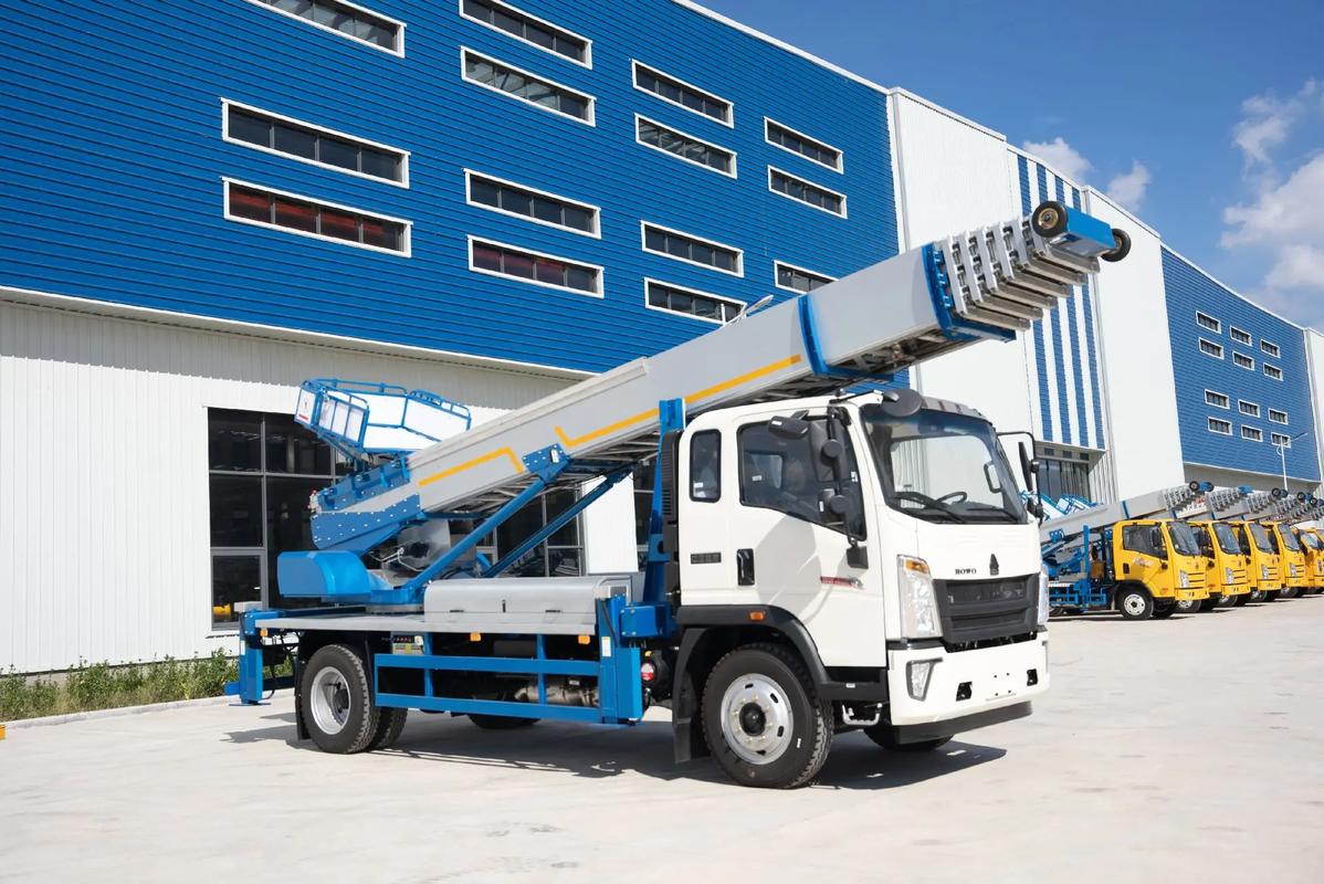 文成县出租云梯车高空作业车 建筑垃圾搬运